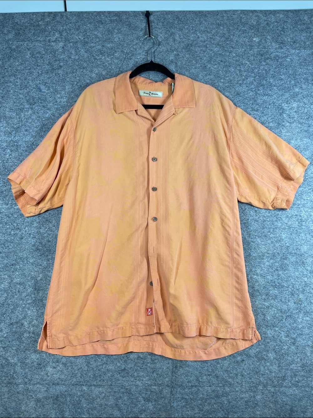 Tommy Bahama Silk Camp Shirt Peach Large Hawaiian Resort Vacation Casual